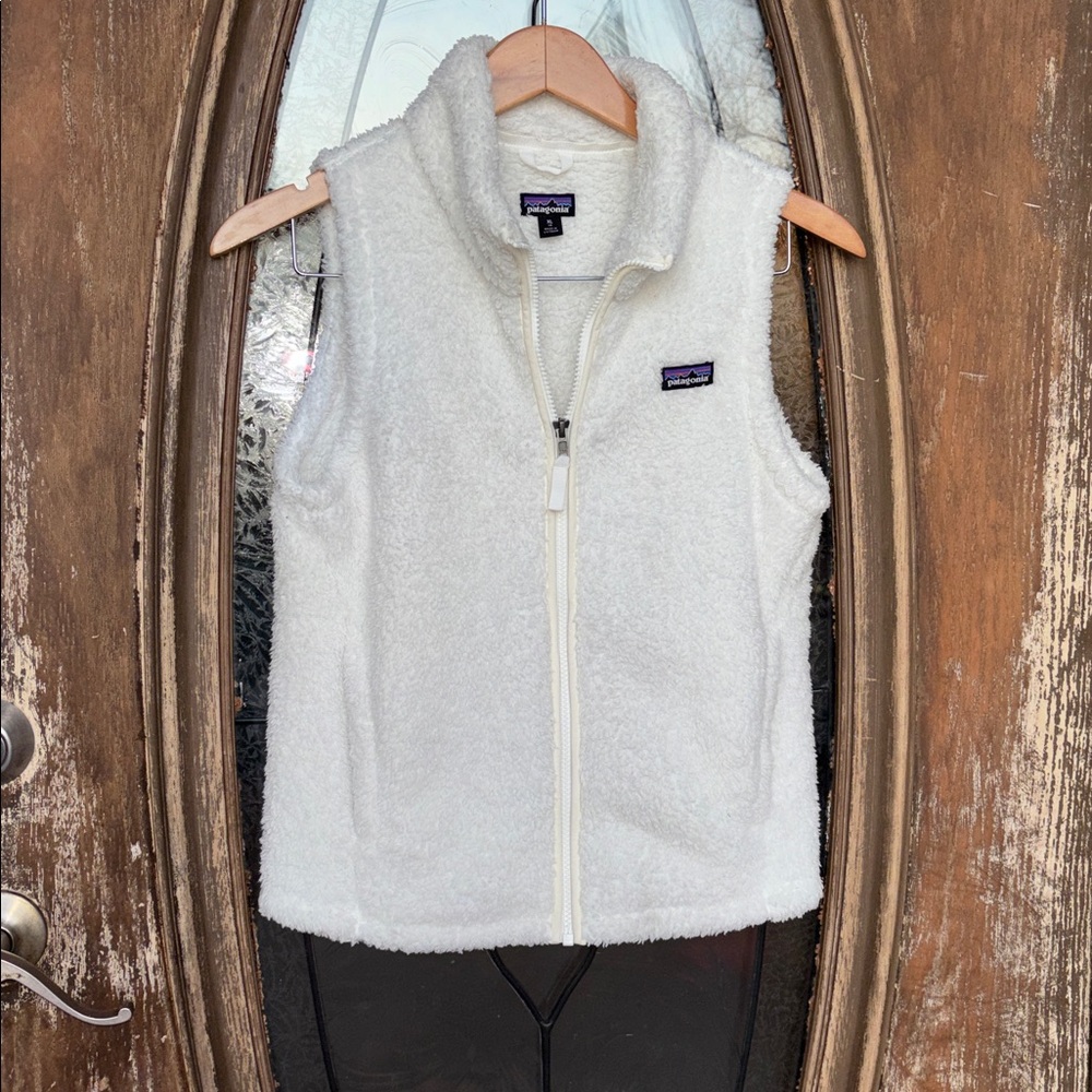 Patagonia Los Gatos white fleece vest! Youth XL (14)